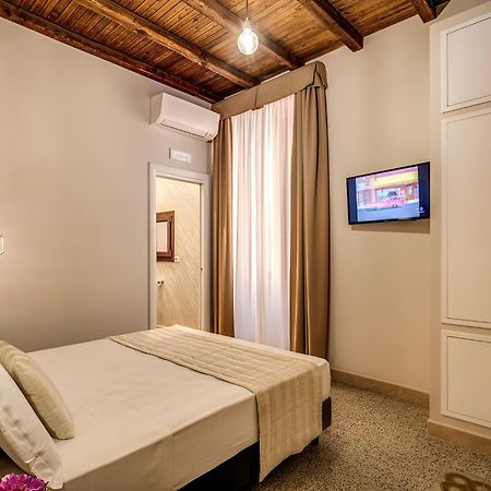 Colosseo Accomodation Room Guest House Rome Bagian luar foto