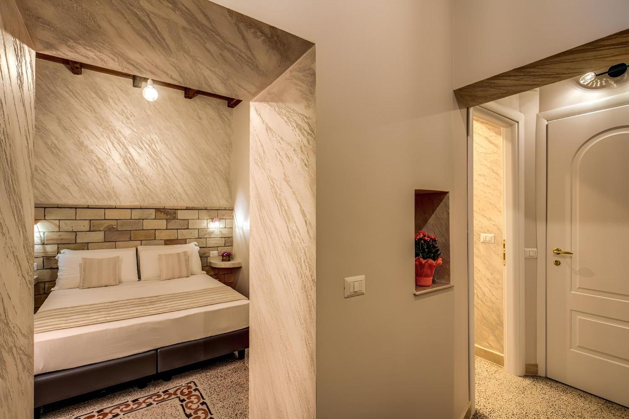 Colosseo Accomodation Room Guest House Rome Bagian luar foto
