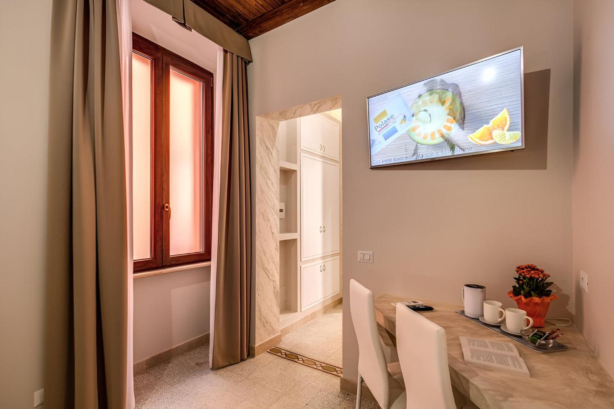 Colosseo Accomodation Room Guest House Rome Bagian luar foto